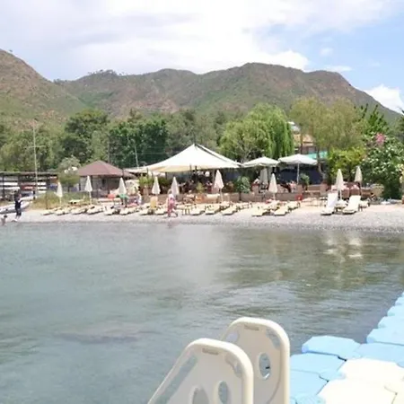 Anerissa Отель 3*